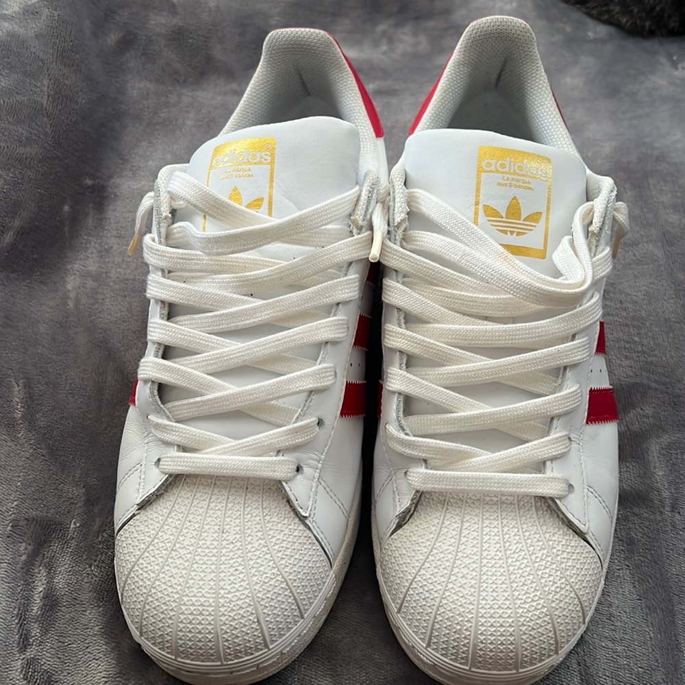 Addidas white with red stripes